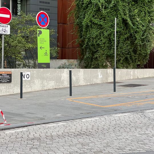 Parvis Marie Paradis