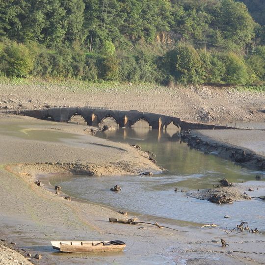 Vieux pont des Ouillères