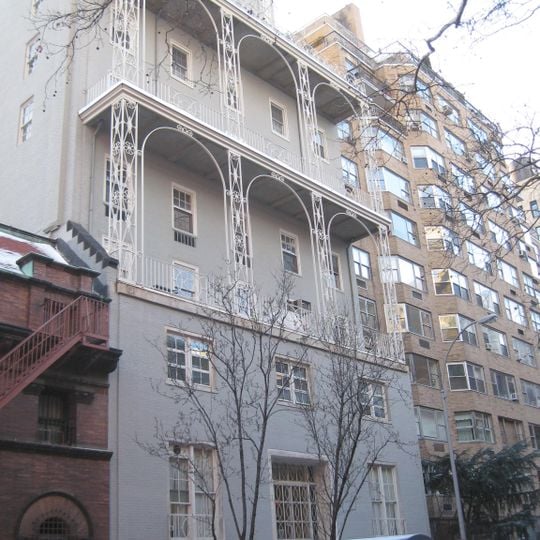 Cosmopolitan Club