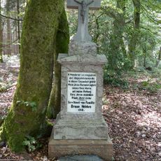 Kreuz Braun Neicken