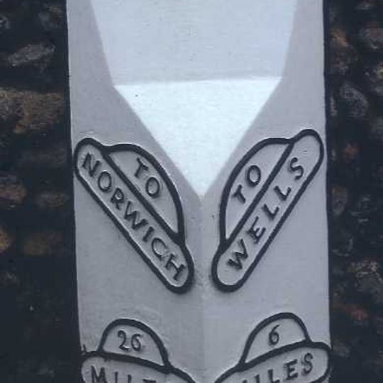Milepost, 60yds N of entrance to Houghton Farm, Houghton St Giles