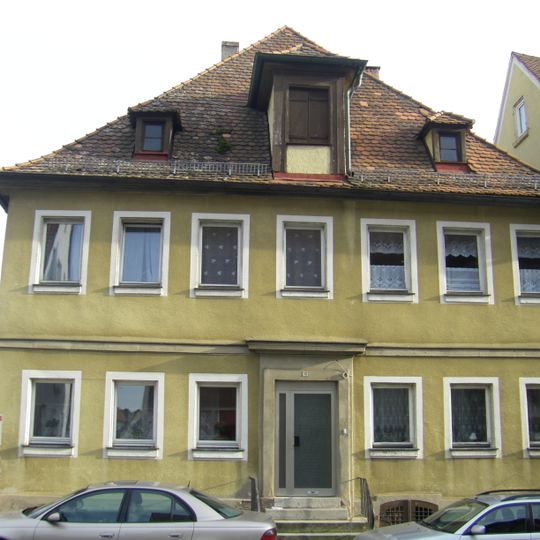 Hauptstraße 10