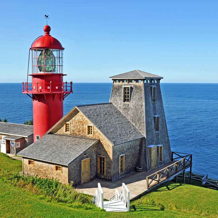 Pointe-à-la-Renommée Lighthouse