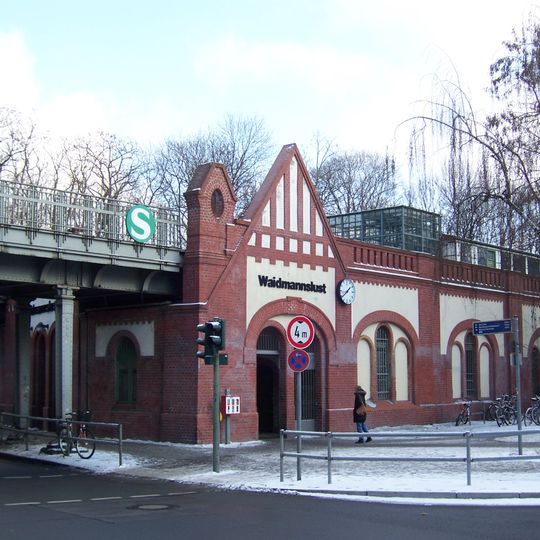 Berlin-Waidmannslust station