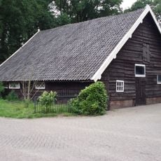 Het Dorp: houten schuur