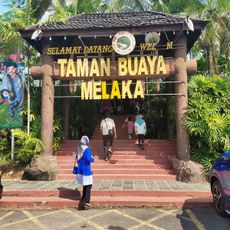 Melaka Crocodile Farm