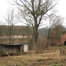 Zespół zabudowy stajni