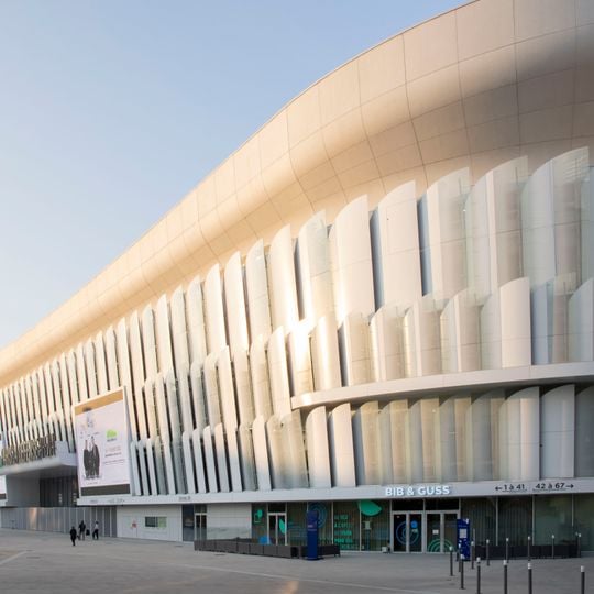 Fichier:Paris La Défense Arena Mars 2022.jpeg