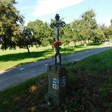 Kříž na křižovatce u samoty Michalíčkovna na jižním okraji Lipnice nad Sázavou