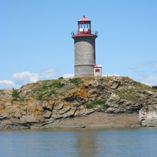 Pilier-de-Pierre Lighthouse