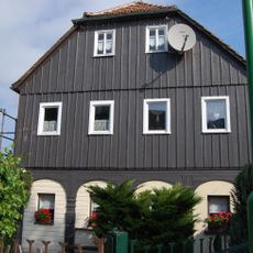 Ernst-Thälmann-Platz 2