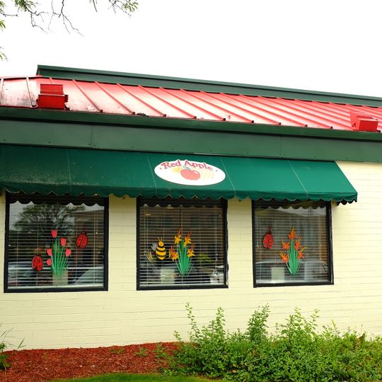 Red Apple Pancake House