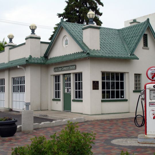 Little Chief Service Station