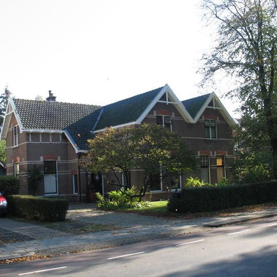 Ommerweg 22/24, Balkbrug