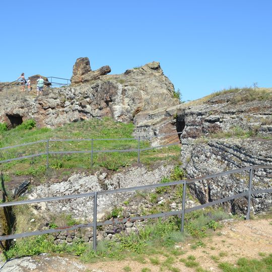 Fiľakovský hrad, jama zásobná