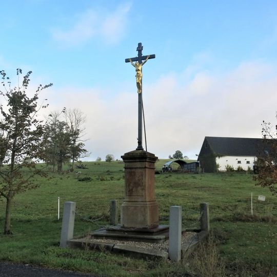 Kříž naproti domu 221 v Horním Podluží