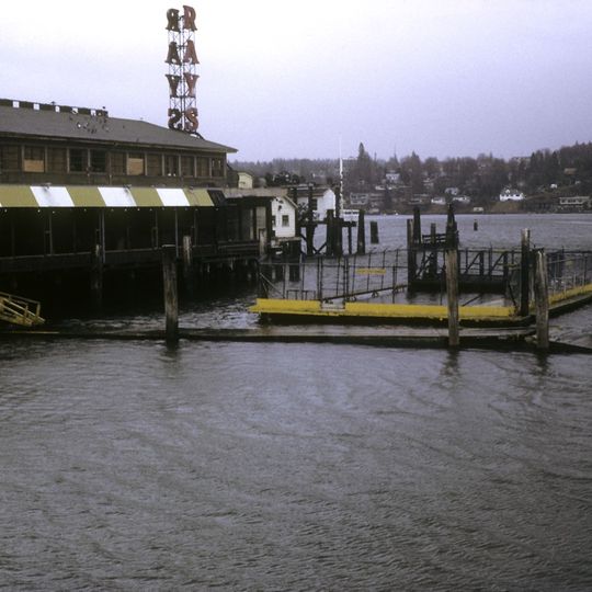 Ray's Boathouse