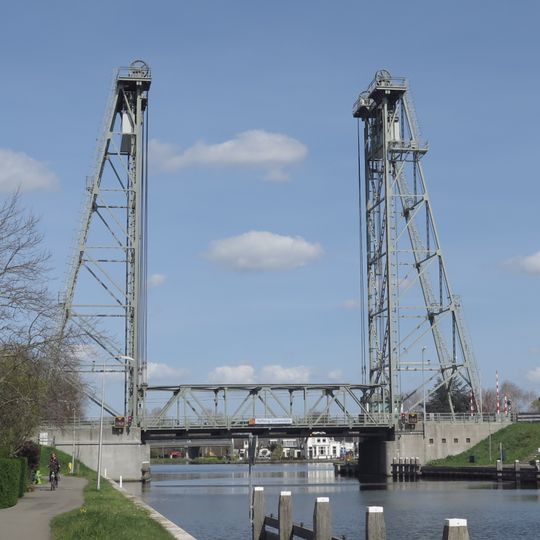 Hefbrug Gouwesluis