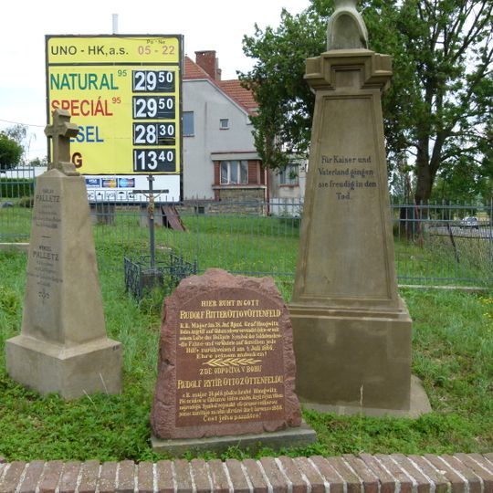 Pomníky padlým vojákům v bitvě 1866 na rozcestí Hejcmanka u Rozběřic