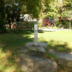 Play fountain playground Lory