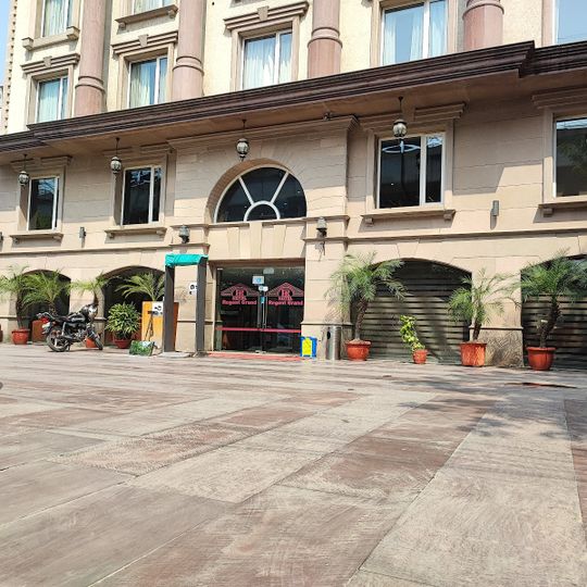 Regent Grand