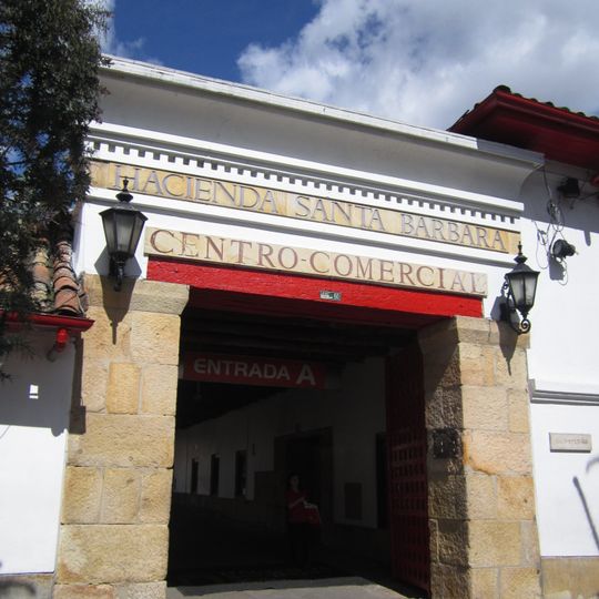 Centro Comercial Hacienda Santa Bárbara