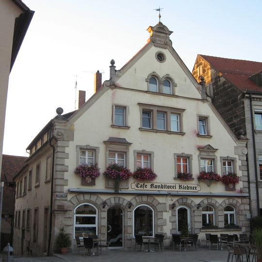 Wohn- und Geschäftshaus in Altdorf bei Nürnberg