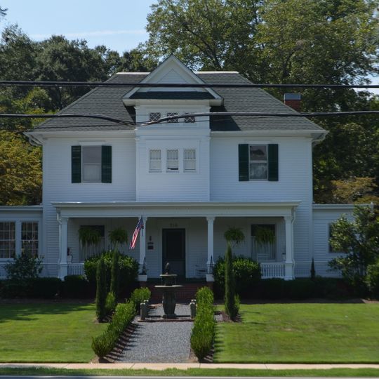 Thomas P. Arnold House