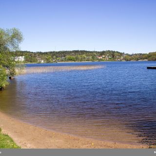 Public beach Stensjön väster