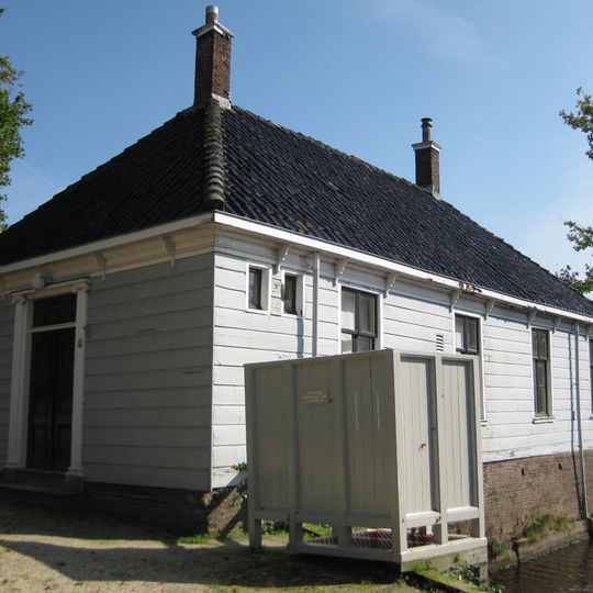 Kerkplein 12, Broek in Waterland