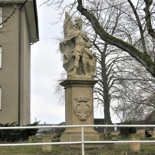 Socha svatého Václava naproti zámku v Rožďalovicích