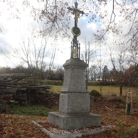 Kříž u cesty východně od Batouchovic