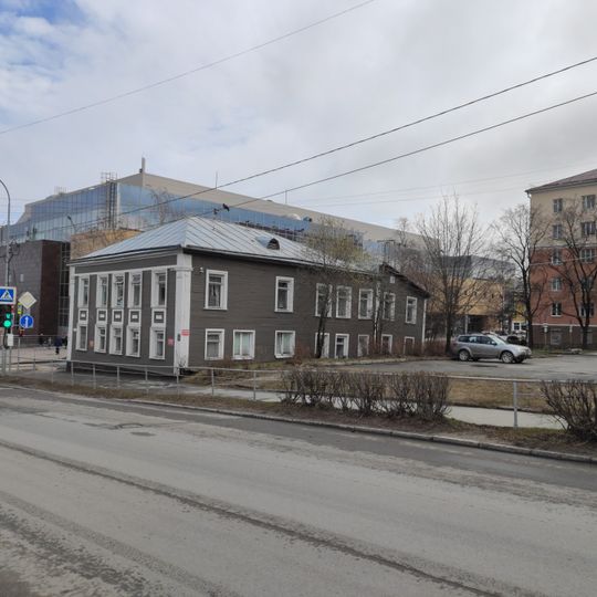 Общественное здание