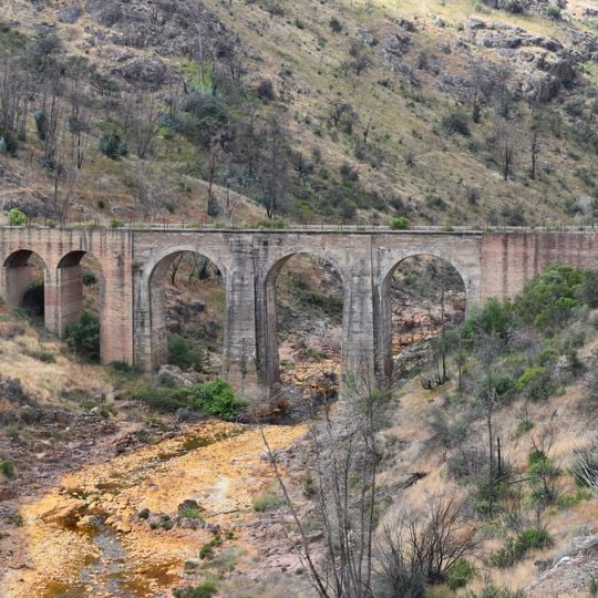 Puente de los Cinco Ojos