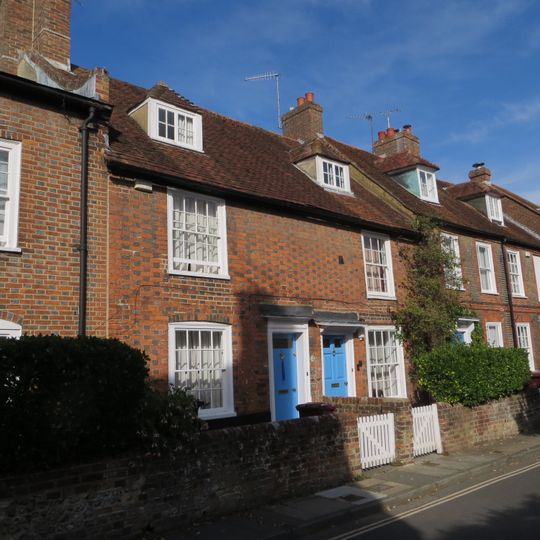 13 And 14, Little London