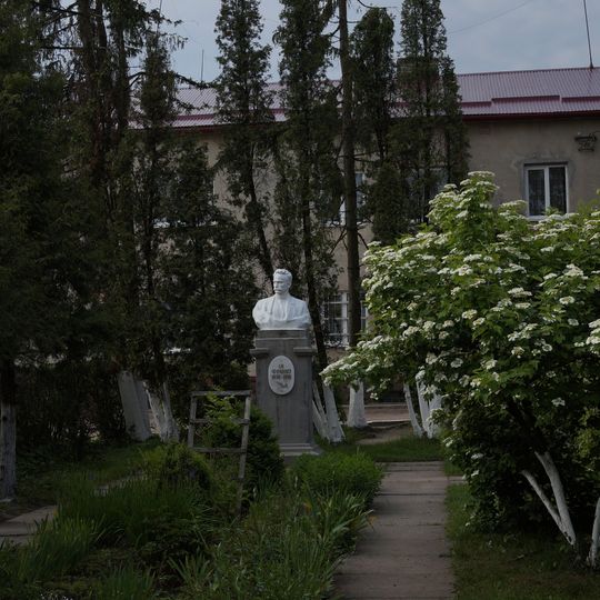 Bust of Ivan Franko in Vynnyky