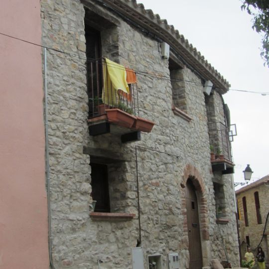 House in carrer del Castell