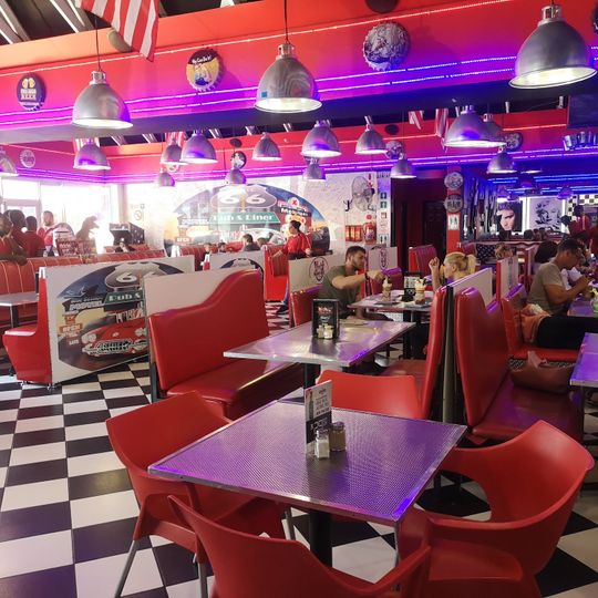 Mustang Sally's Pub & Diner