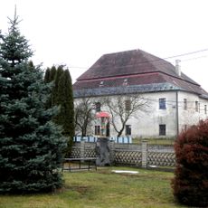 Semseyovský kaštieľ