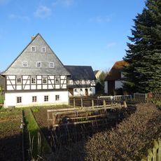 Wohnstallhaus und Seitengebäude eines Bauernhofes Goetheweg 40