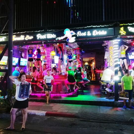Bangla road