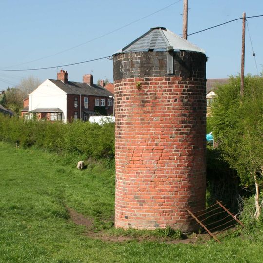 Trent And Mersey Canal Airshaft Above Barnton Tunnel, Off Oakwood Lane At Sj 6319 7482