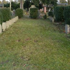 Graves at Nied cemetery