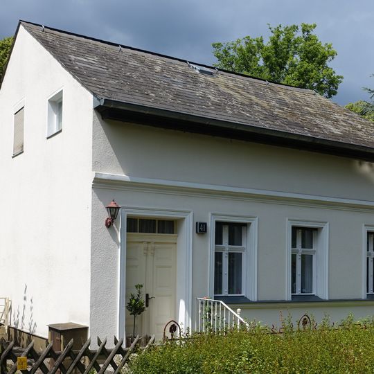 Wohnhaus & Stall & Waschküche Alt-Heiligensee 41