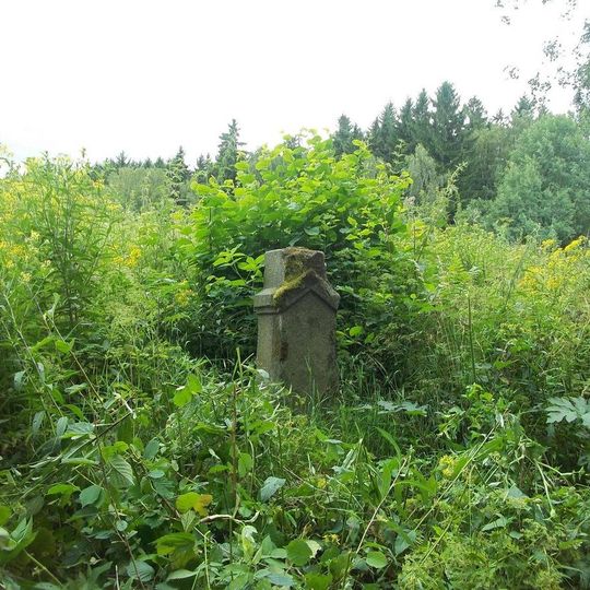 Kříž u polní cesty jižně od Mnichova