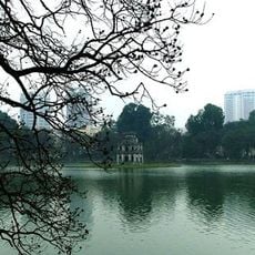 Hoàn Kiếm Lake
