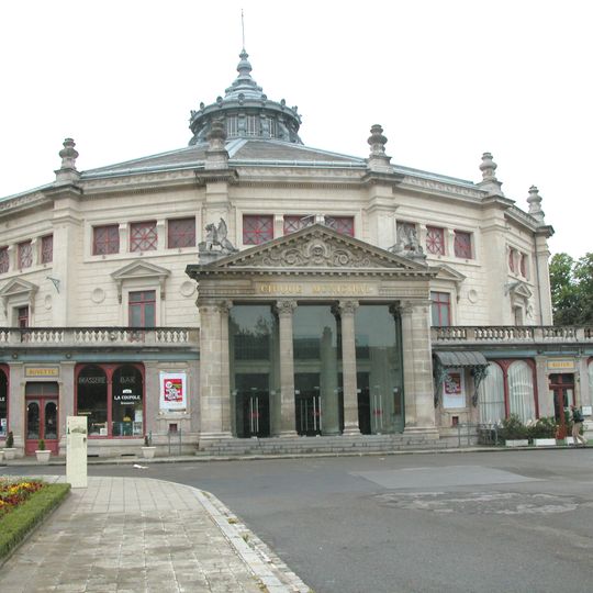 Cirque Jules Verne