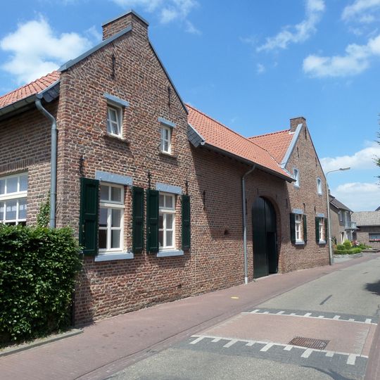 Kruisstraat 28, Broeksittard