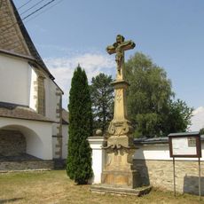 Kříž v Dolní Dlouhé Loučce na ulici Šumvaldská