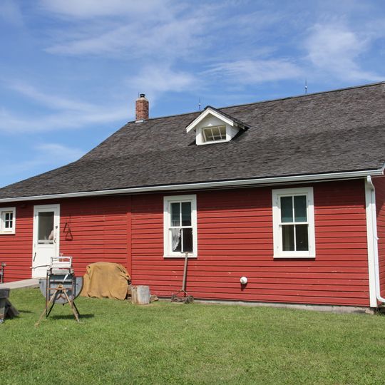 Bunkhouse and Cookhouse